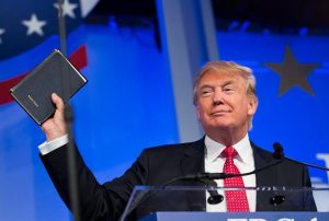 Donald-Trump bible